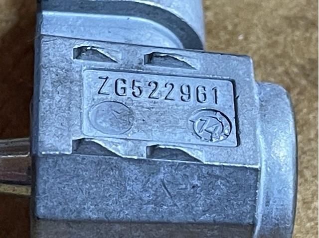 Купити ZG522961 Ford 