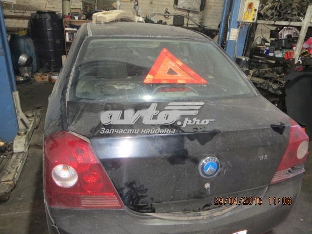 1018004821 Geely Заднє вікно