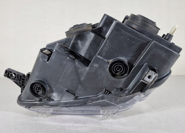 Фара передня права Peugeot/Citroen 9816825080