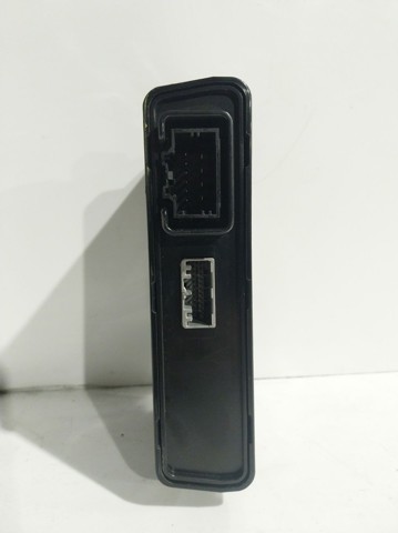 101090700G Tesla 