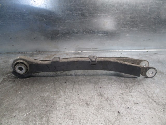 Купити A2043520605 Mercedes 