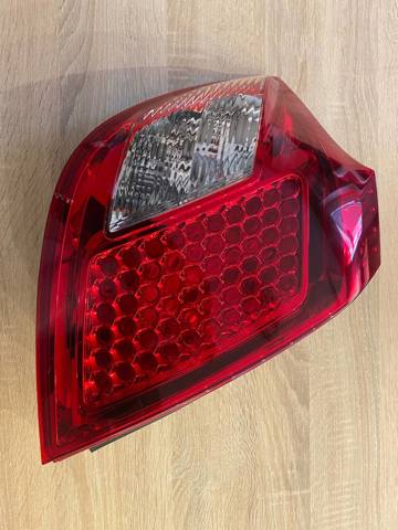 Ліхтар задній лівий Polcar 411887E ціна, від 64.12 USD