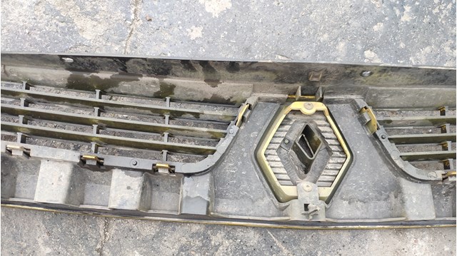 8200150629 Renault (RVI) Решітка радіатора