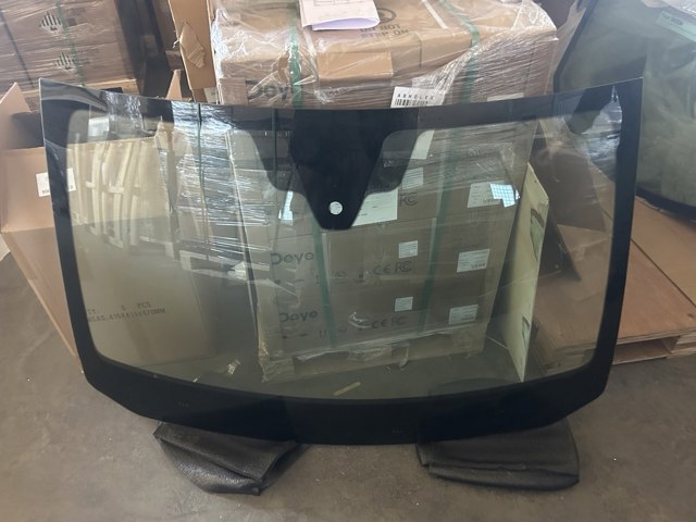 Купити 727128494R Renault (RVI) Вікно вітрове