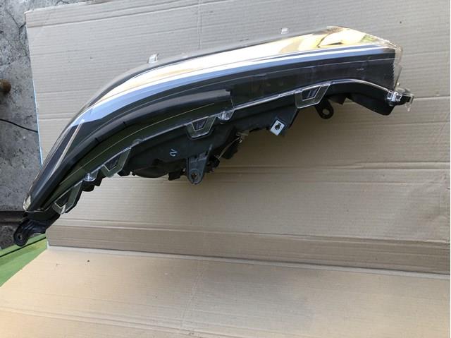 8118542A32 Toyota Фара дальнього світла в зборі