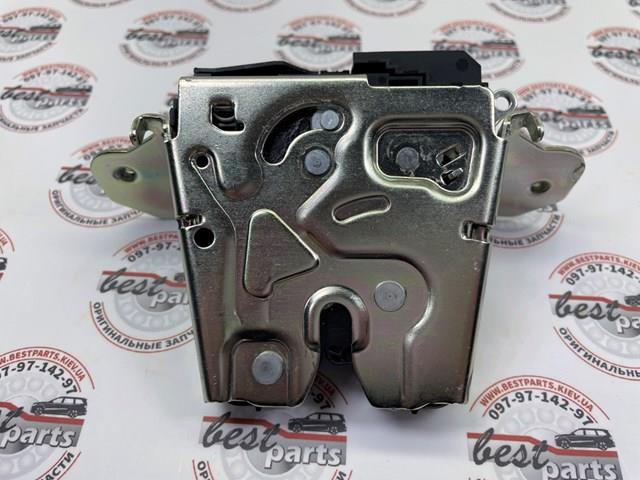 Замок кришки багажника Mercedes A0997401500