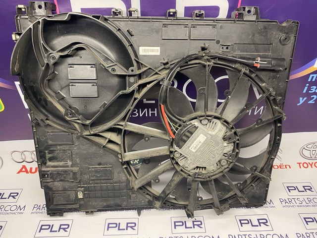 Купити LR048175 Land Rover Дифузор радіатора охолодження, в зборі з двигуном і крильчаткою
