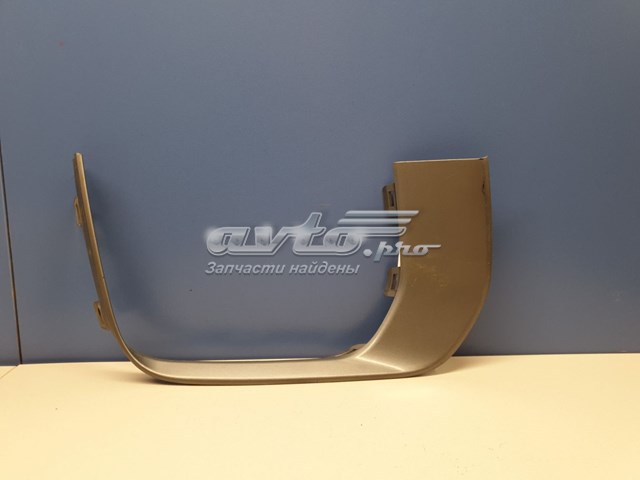 Молдинг решітки переднього бампера, правий Land Rover LR079389