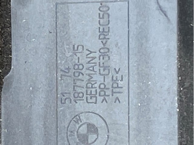  BMW 517418779815
