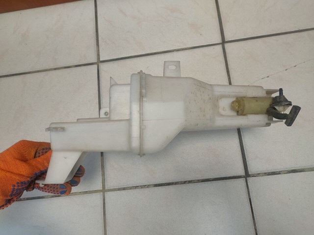 Купити D10E67480 Mazda 