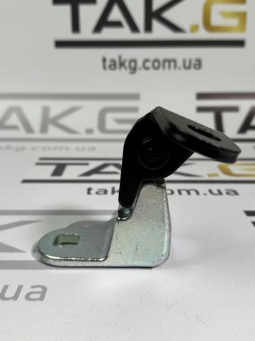 Петля заднтої двері, правої 149749900C Tesla