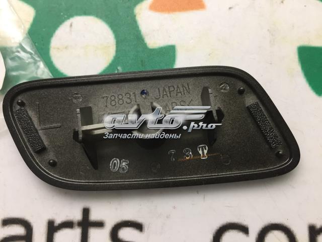 8504560030C0 Toyota Накладка форсунки омивача фари передньої