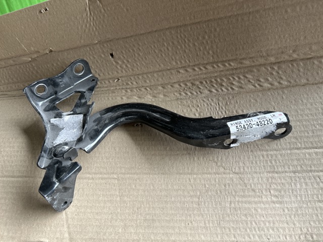 Купити 5342048220 Toyota Шарнір капота лівий