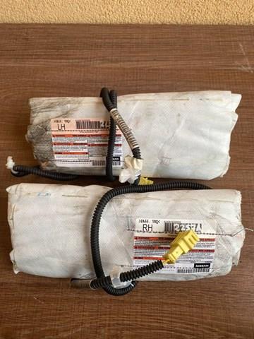  Nissan/Infiniti 617064700A