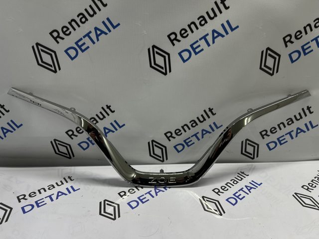 620728702R Renault (RVI) Молдинг решітки радіатора, нижній