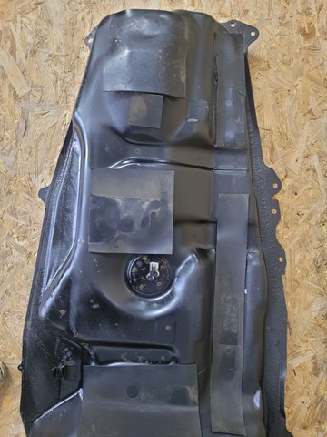 Бак паливний на Toyota RAV4 III A3