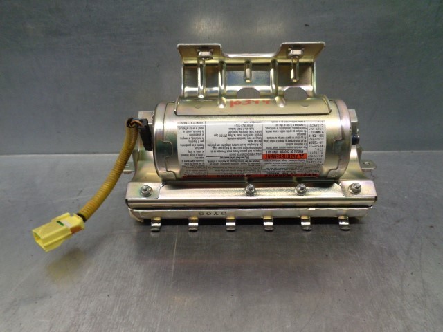  Suzuki 7391065J10E ціна, від 126.69 USD