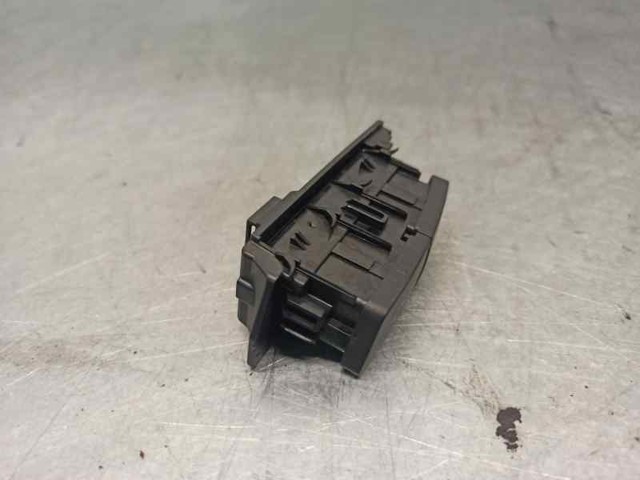 Купити A2048706310 Mercedes 
