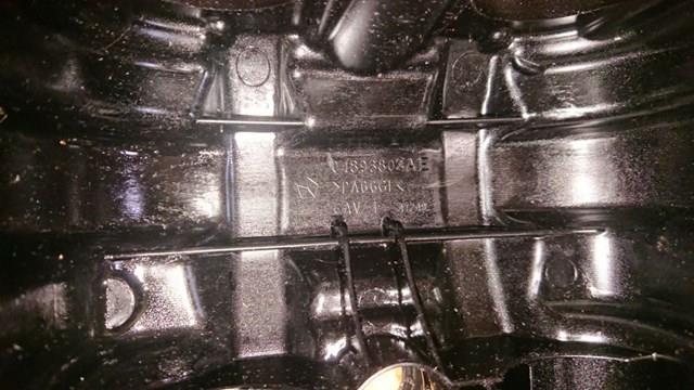 Кришка клапанна, права Chrysler 4893800AG ціна, від 77.28 USD