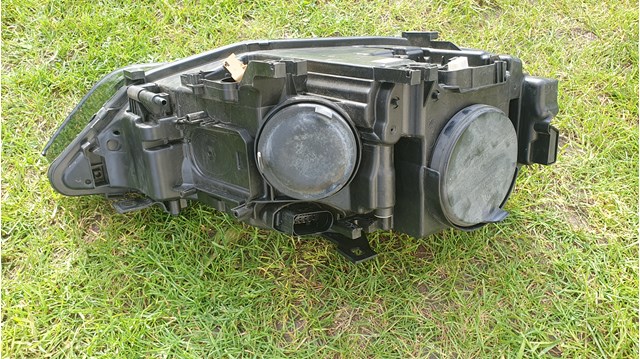  8K0941005E VAG