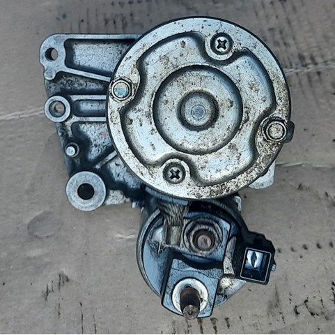Купити V75500178004 Mitsubishi Стартер