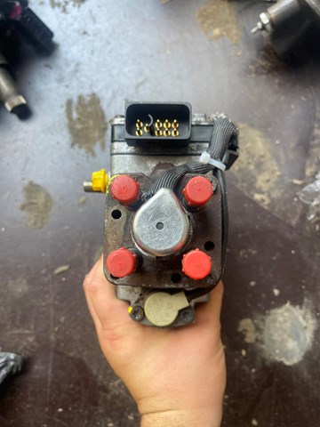 YC1Q9A543EC Ford 