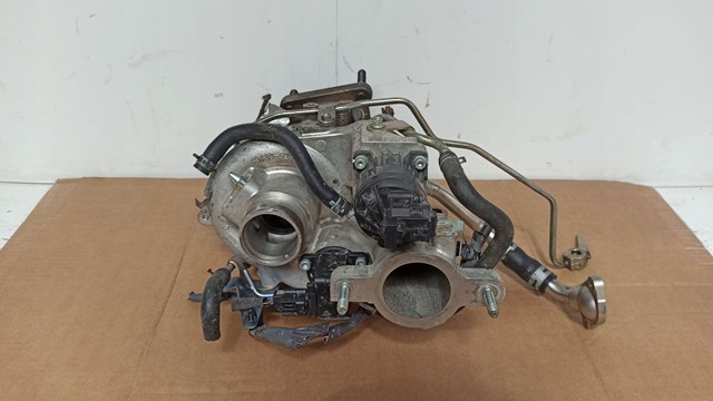  PY8V13700B Mazda