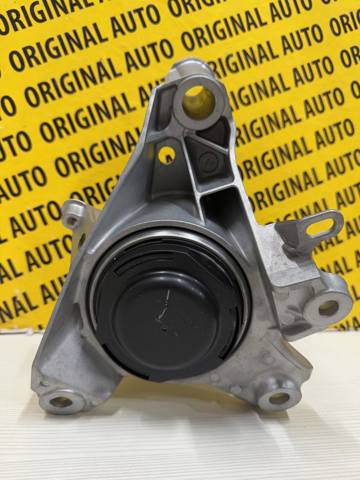 Права подушка двигуна Mazda KS0E39040 ціна, від 121.85 USD
