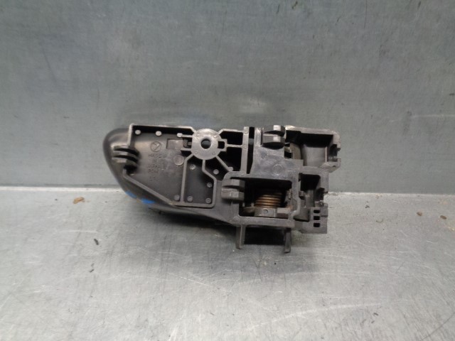 Ручка двері лівою внутрішня перед/зад 61051SA011ML Subaru