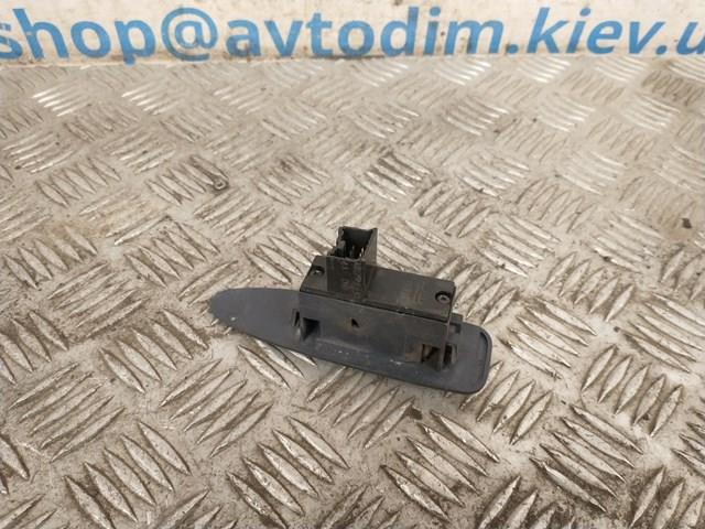 Кнопковий блок керування склопідіймачами передній правий MR792852 Mitsubishi