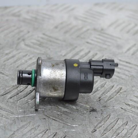 Клапан регулювання тиску палива Bosch 928400502 ціна, від 35.03 USD