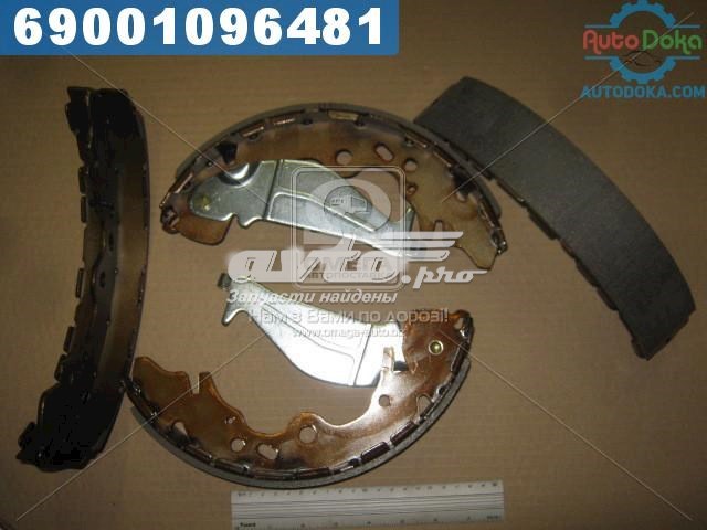 Колодки гальмові задні, барабанні MLH14 Mando
