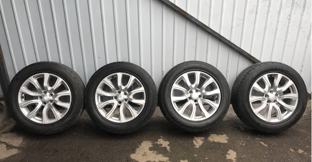 Купити LR048461 Land Rover Диски колісні литі (легкосплавні, титанові)