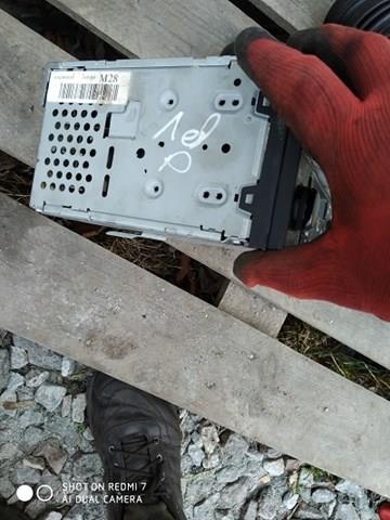 Магнітола (радіо AM/FM) Hyundai/Kia 961802E800 ціна, від 16.74 USD