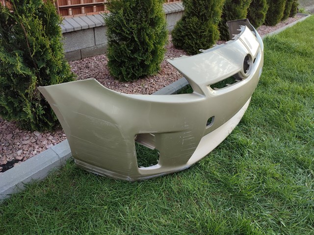 Передній бампер 5211947080 Toyota