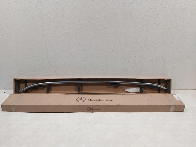Автомобільний рейлінг на дах лівий Mercedes A1678904700