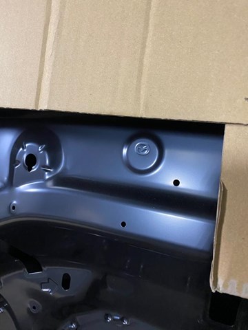 KBY05231XC Mazda Капот