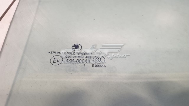 Скло заднє праве XYG GS6407D304 ціна, від 23.75 USD