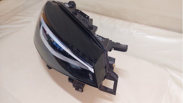 Купити 11B941006A VAG Фара передня права