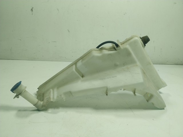 Бачок омивача лобового скла Land Rover LR050572 ціна, від 54.07 USD