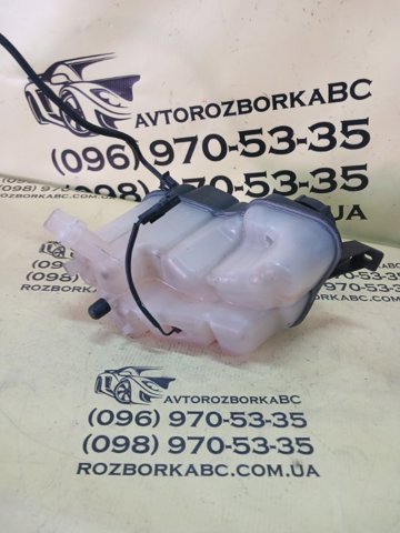 Купити LR060349 Land Rover Водяний бачок системи охолодження