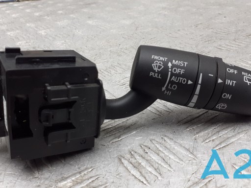 GLF166128 Mazda Перемикач підрульовий, правий