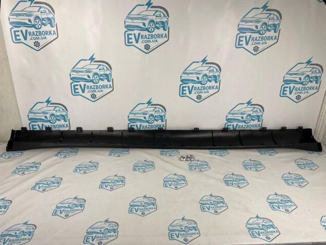 PTS76006EL Signeda Кронштейн зовнішньої накладки лівого порога