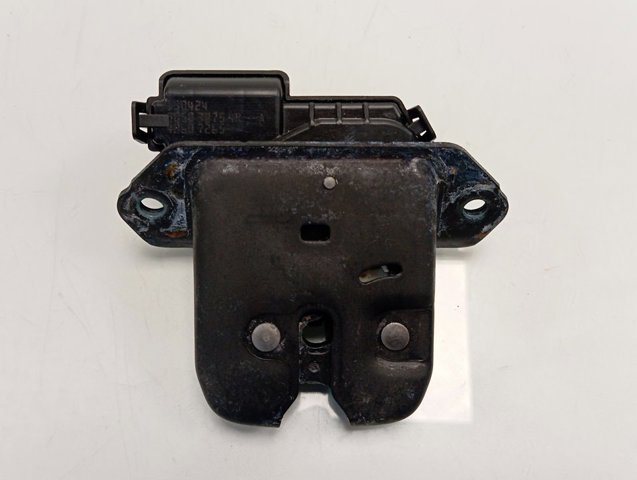 Замок дверей багажника Nissan/Infiniti 905030754R ціна, від 47.72 USD
