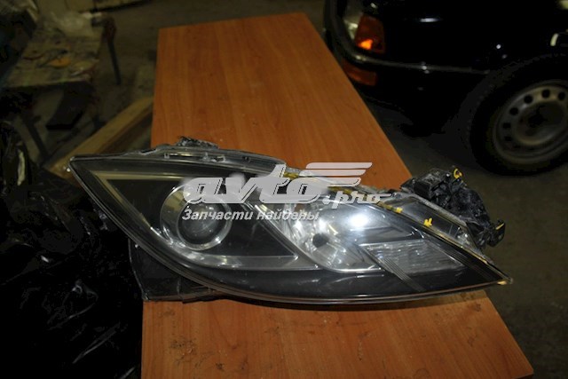 Фара передня права Mazda GS7T51031S