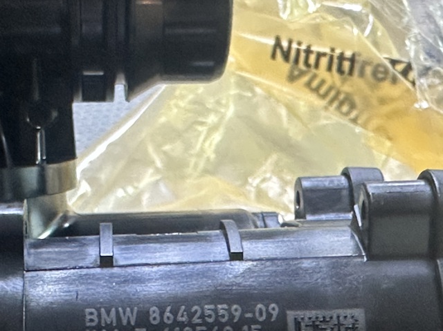 11538642559 BMW Авто термостат