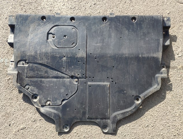 GHR1K6805 Mazda Захист піддона двигуна