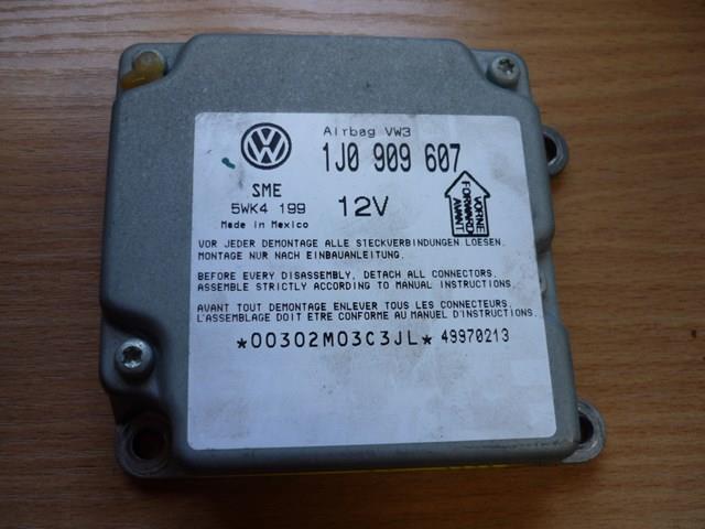 Модуль-процесор керування подушки безпеки VAG 1J0909607 ціна, від 7.60 USD