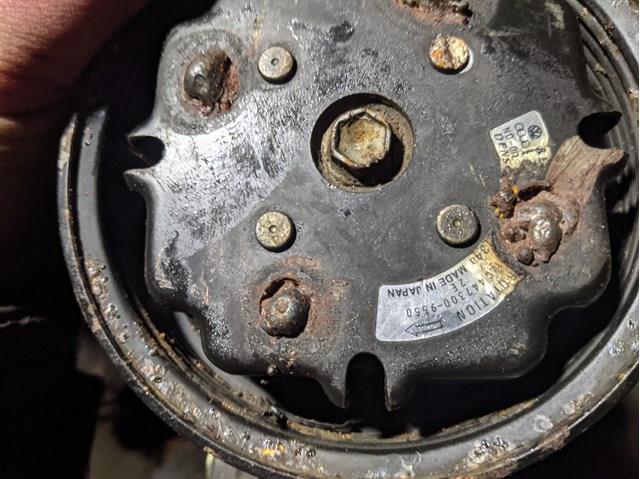 Насос кондиціонера Denso 4472209560