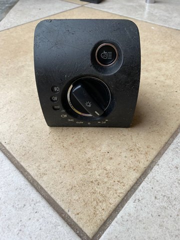 Купити A1645450704 Mercedes 